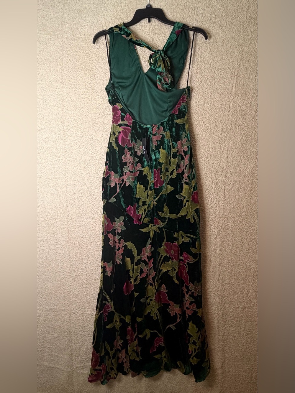 Lulus Flawlessly Gorgeous Green Burnout Floral Halter Maxi Dress Size M NWT - Picture 6 of 12